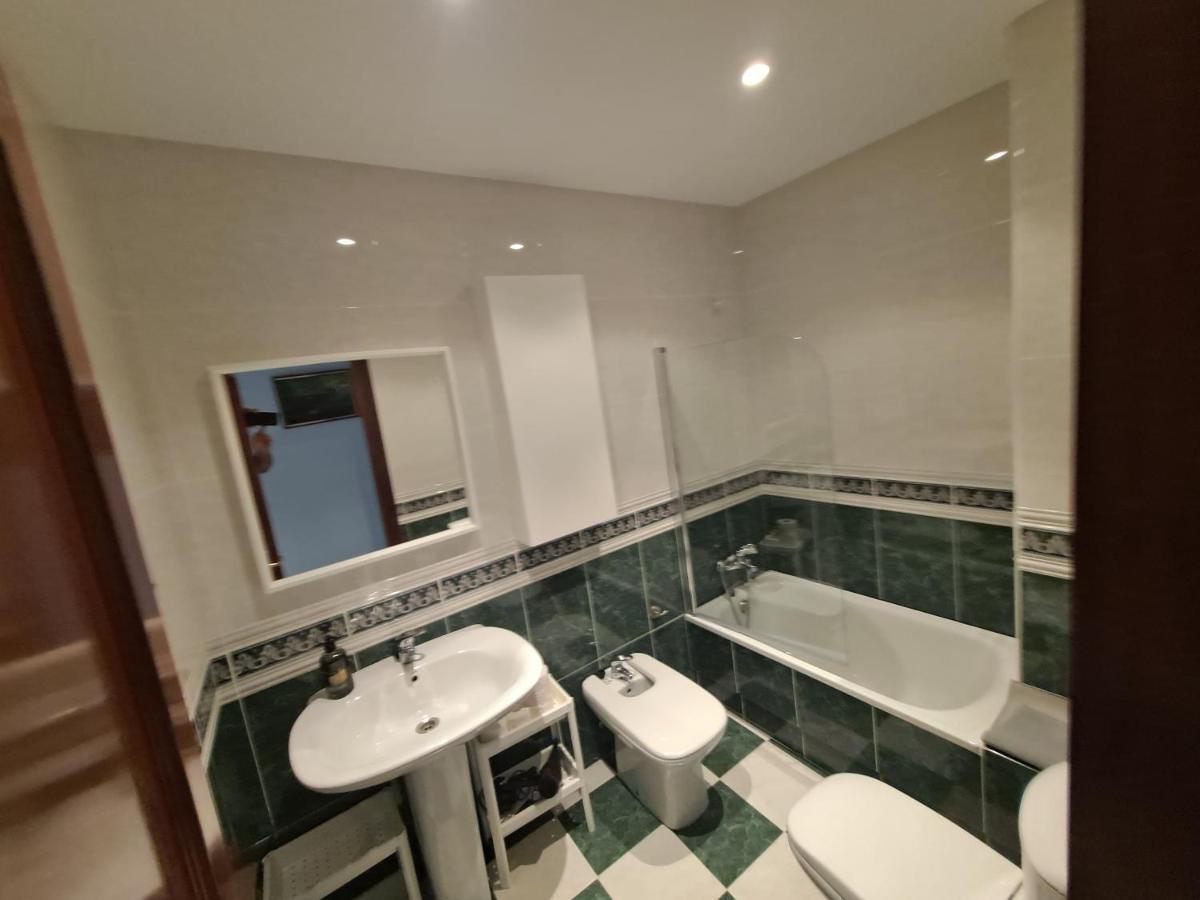 Apartamento Con Vistas, Amplio Y Luminoso Monforte De Lemos Zewnętrze zdjęcie