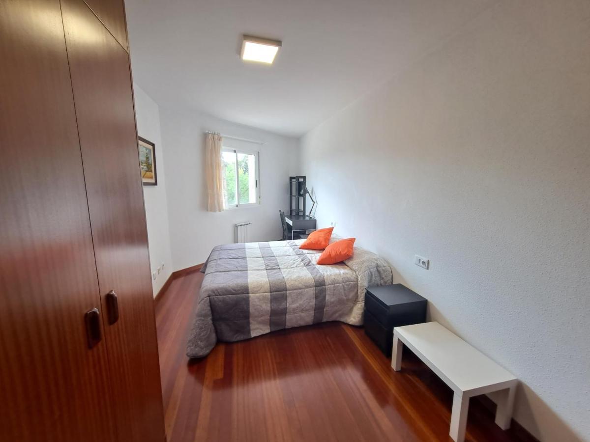 Apartamento Con Vistas, Amplio Y Luminoso Monforte De Lemos Zewnętrze zdjęcie