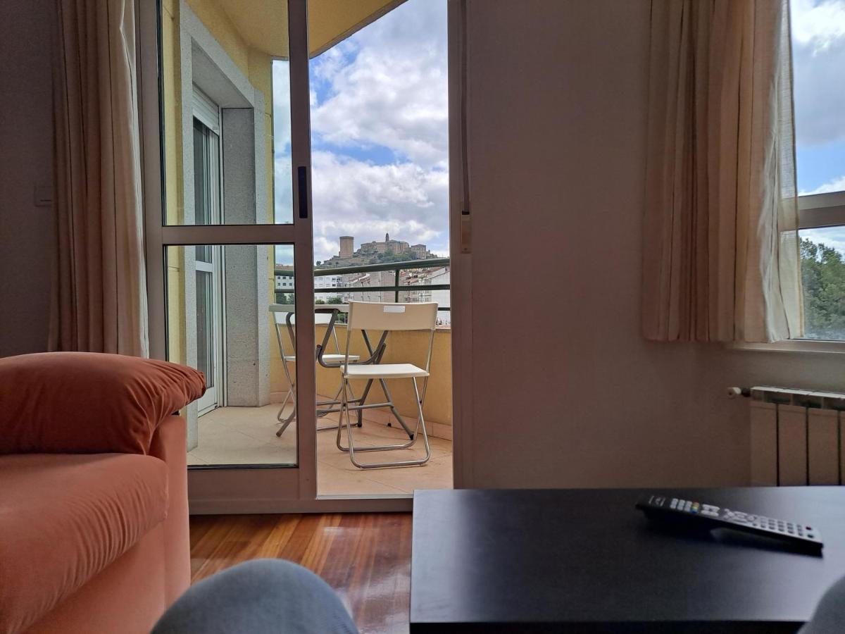 Apartamento Con Vistas, Amplio Y Luminoso Monforte De Lemos Zewnętrze zdjęcie